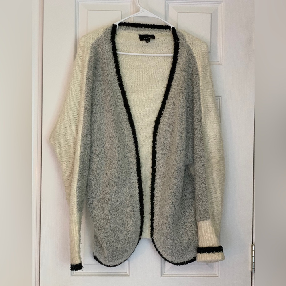 Size S sweater by Lumiere